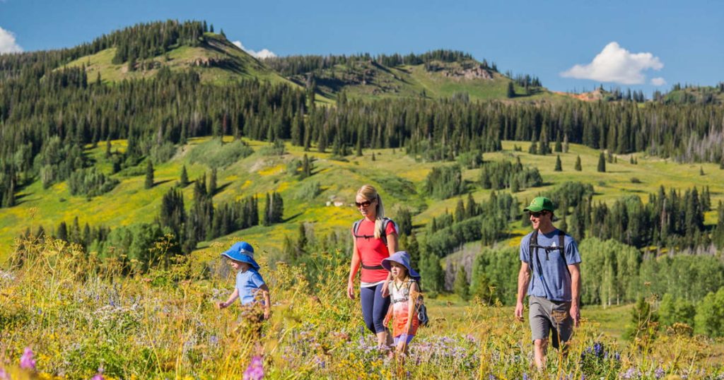 Hiking-Steamboat-Springs-2-1024x538
